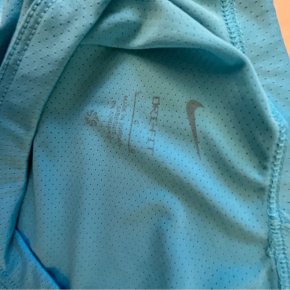 Nike Dri-Fit Top - Large - Picture 5 of 7